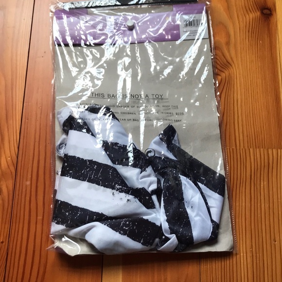 🎆5/$25🎆 Time Out Tot costume - Picture 3 of 3